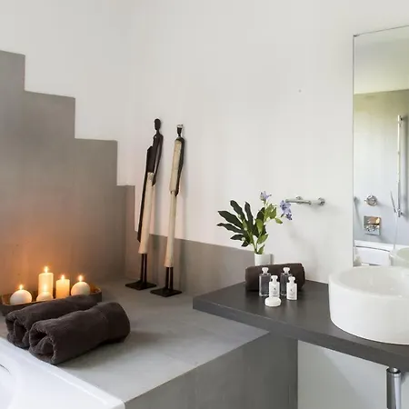 فيلة Amazing Chalet 12 Guests In Saint-tropez *